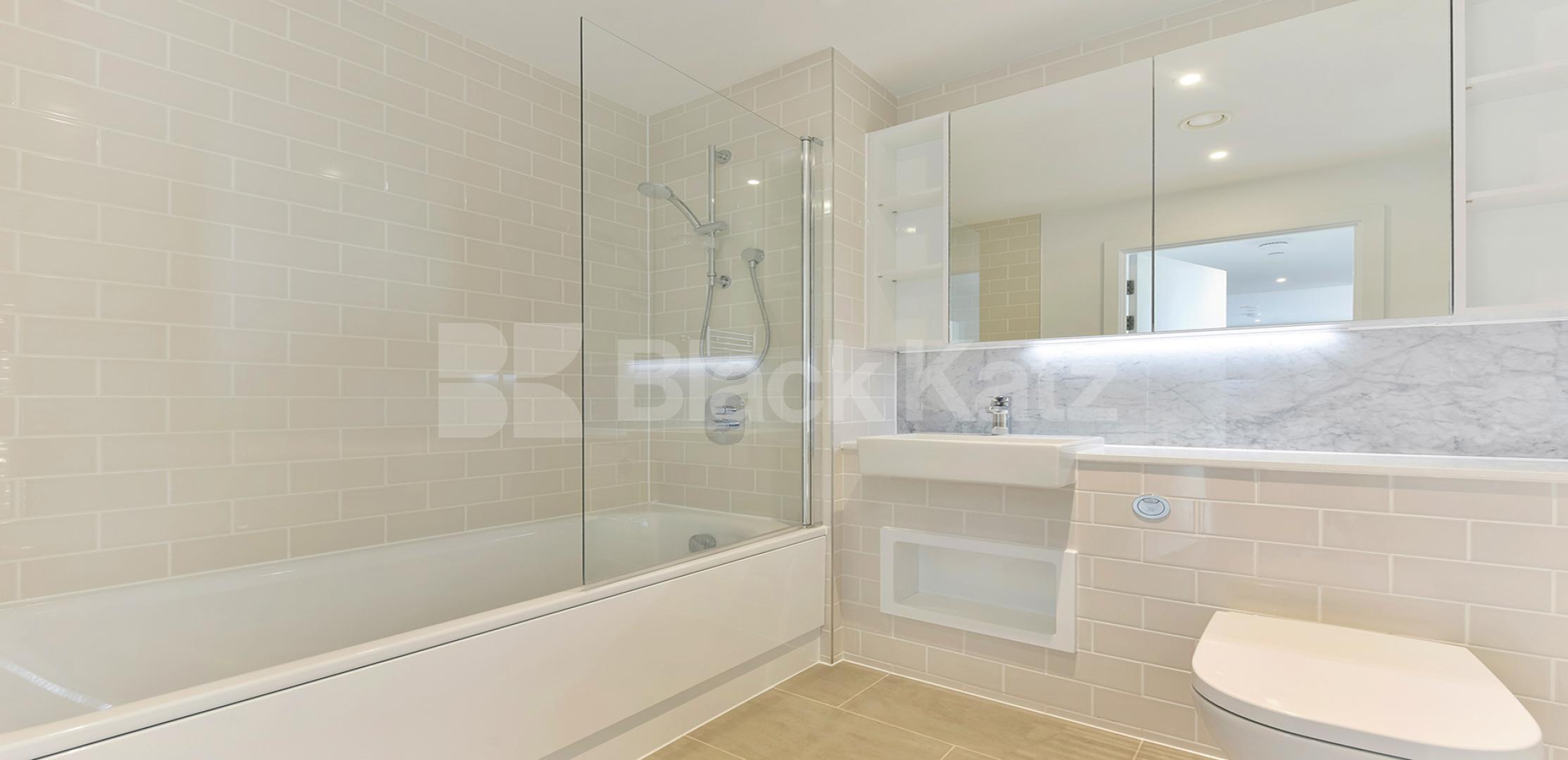 			UNDER OFFER , 2 Bedroom, 1 bath, 1 reception Apartment			 Drake Apartments.26 Heygate Street, Elephant and Castle